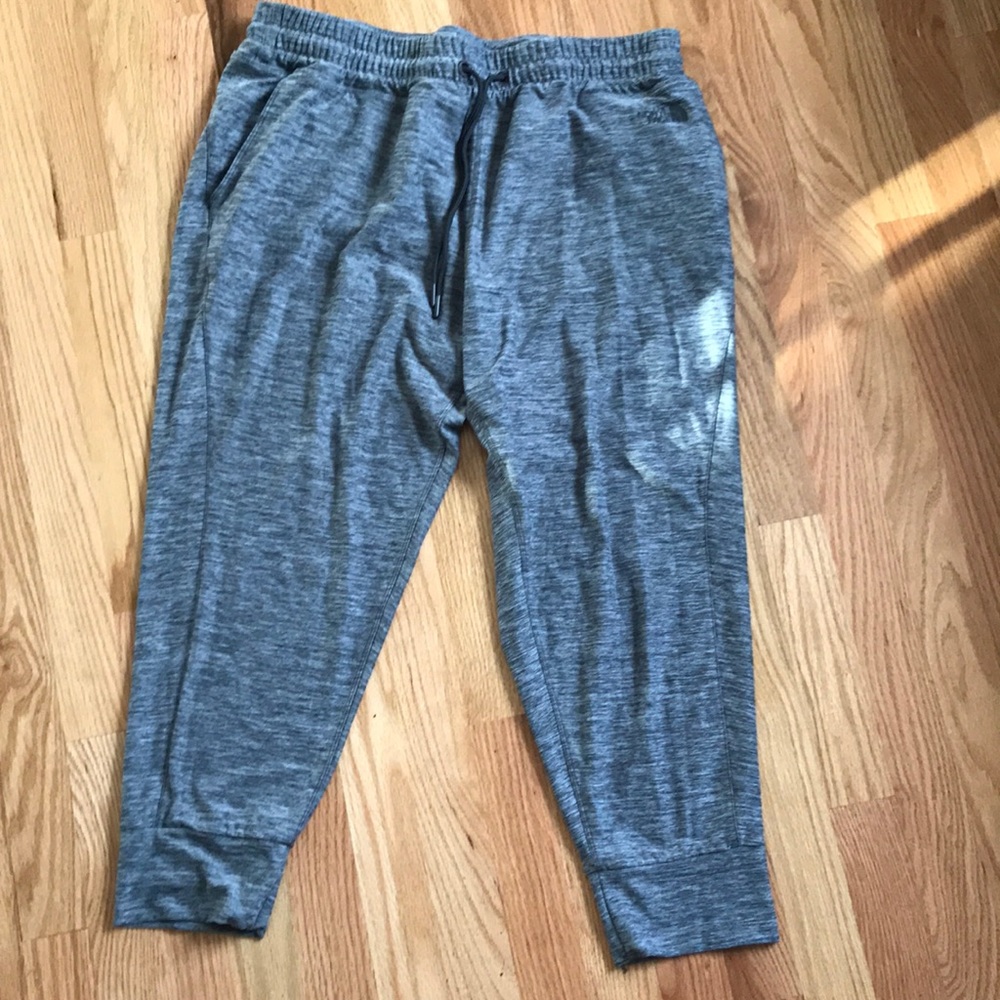 The North Face capris